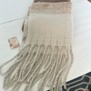 Aynil.co ombré scarf, wrap.  Very soft.